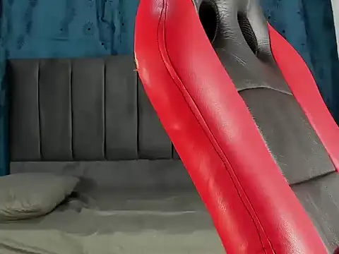 susy_lang webcam