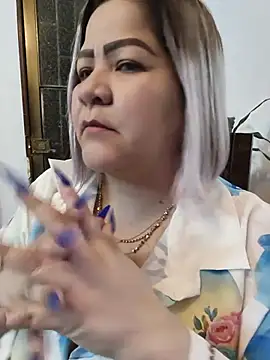 Dalessa_Bigtits webcam