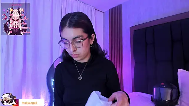 Molly_A webcam
