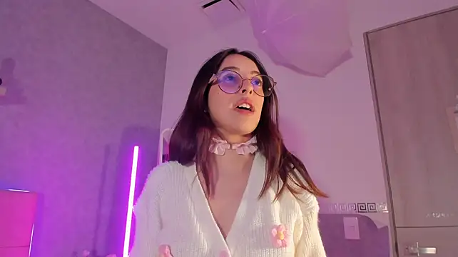 LunaBelleth webcam
