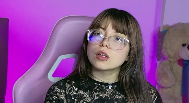 uchiiky_doll webcam