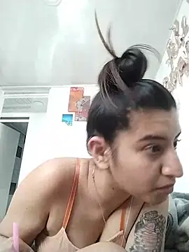 sarahy_evans webcam