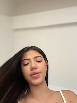 GoodGirlGoneBack webcam