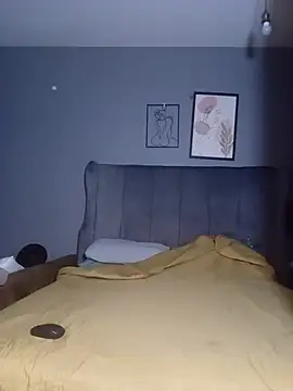 RealMsPEARLsEXY69 webcam