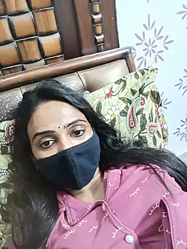Yours-Bebo webcam