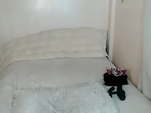 urcurlydiva webcam