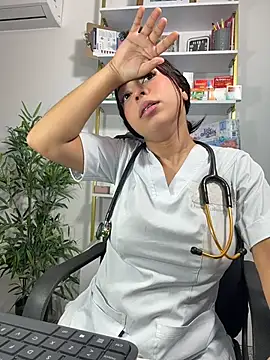 miacamille_ (F teen) - show cum