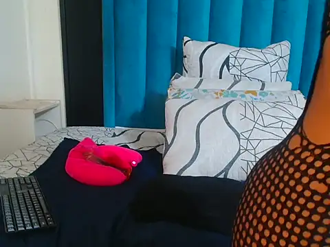 sexybitchh22 webcam