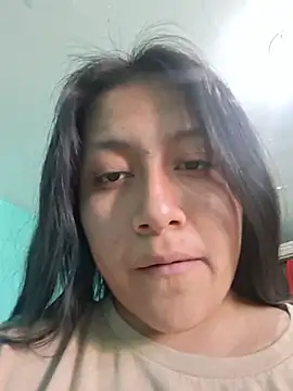madi23q (F young) - Empinadita