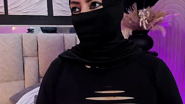 Qamar_Khalifa webcam