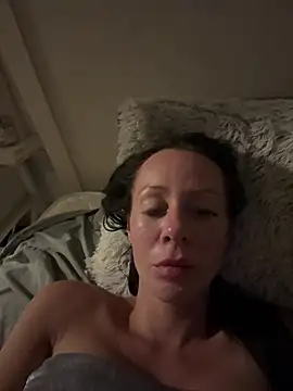 Charming-ScarlettX webcam