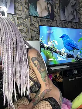 Adrii_White webcam
