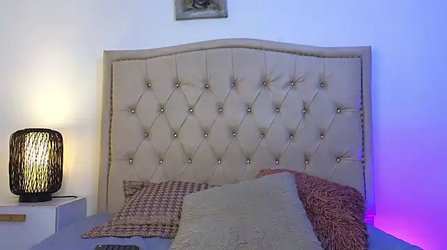 Sofia_Blosom webcam