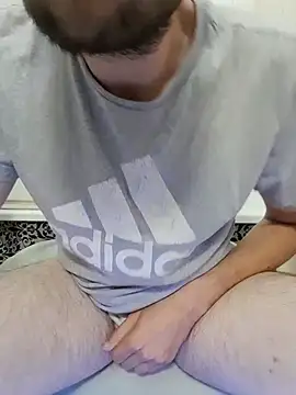 80julien live cam on StripChat