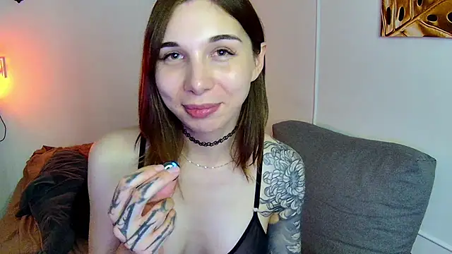 TGGirlYuna live cam on StripChat