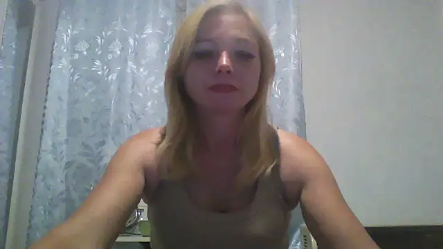 Lola_115 live cam on StripChat