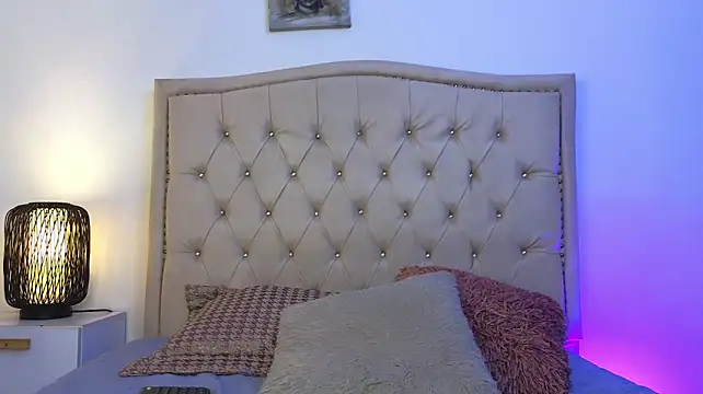 Sofia_Blosom webcam