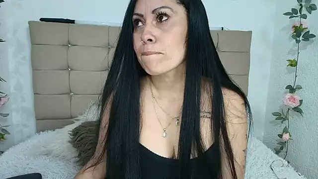 Tania_mature webcam