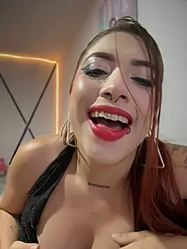 DarlyHoper__ webcam