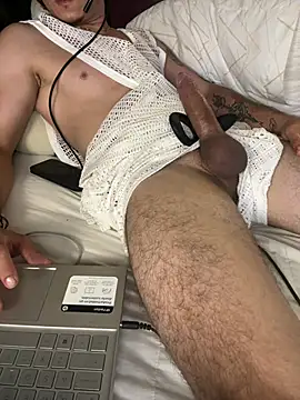 AngelLatinBoy webcam