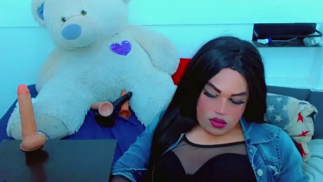 NharaBigCock webcam