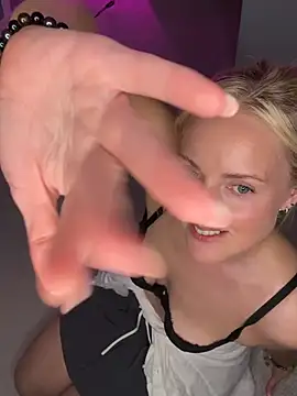SexySophiex webcam
