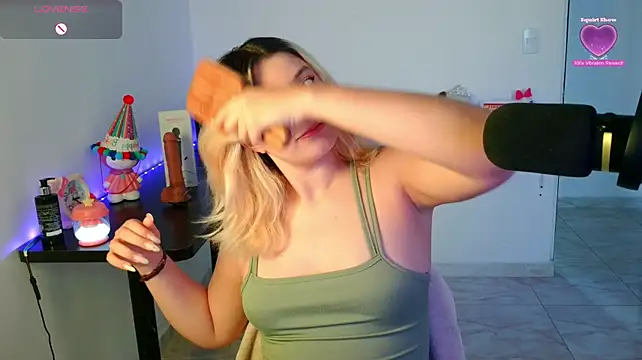 Ania_jones webcam