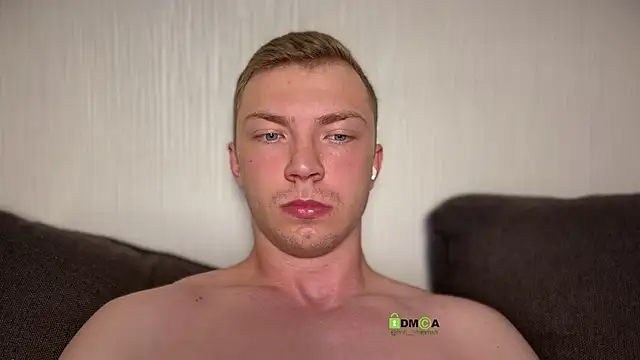 iron__chap webcam