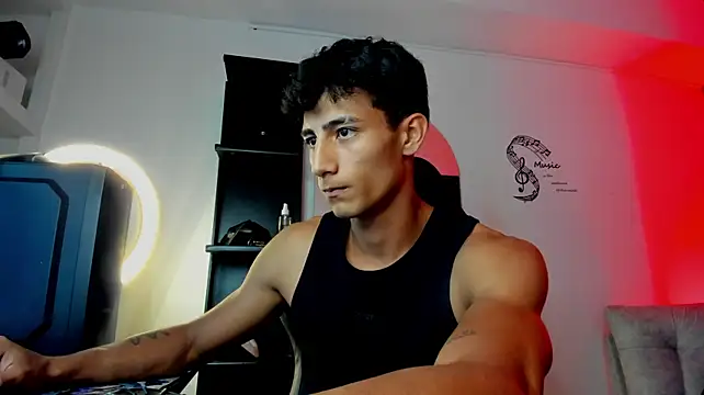 MaxiimoRomano_ live sex cam