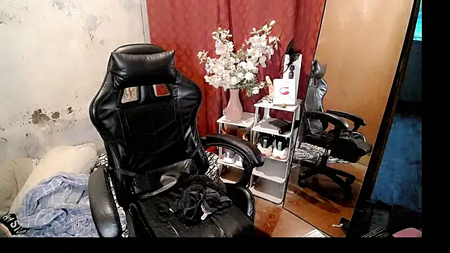 Makati_nashowxx webcam