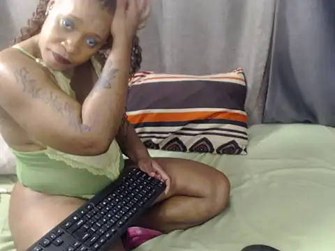 VelvetBooty webcam