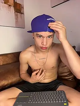 Dominik_Souza live sex cam