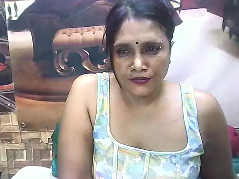 IndianSexyLady20 webcam
