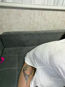 Lovleymili webcam