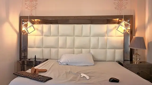 SkylerRose3 webcam