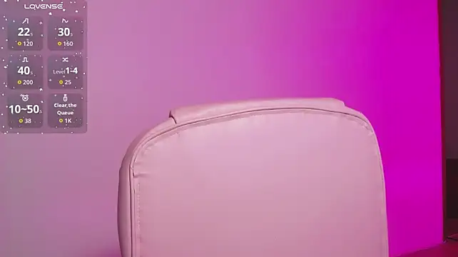 Arianahot777 webcam