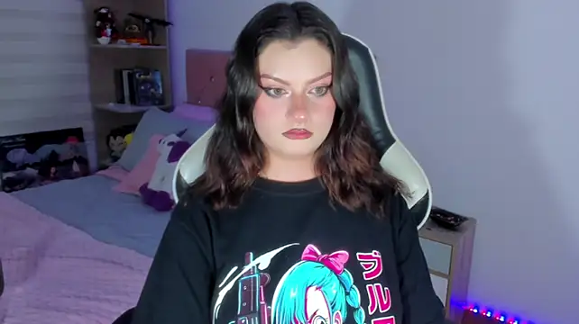OphelianaRose33 webcam