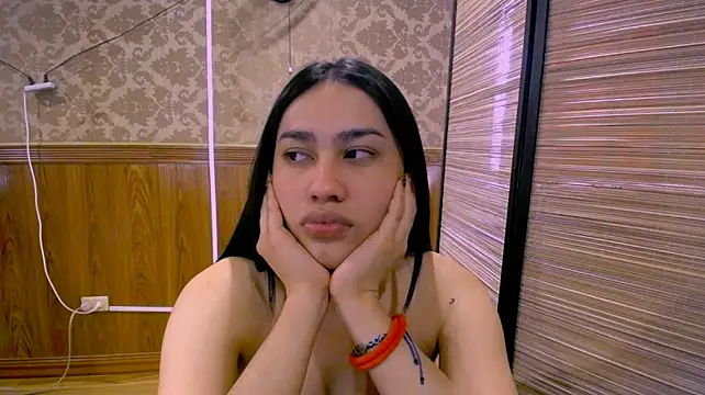 solana_elowen webcam