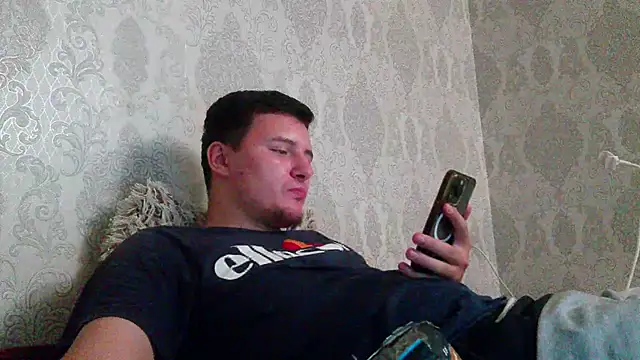 miki_lav1 webcam
