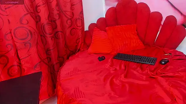 vayolettatto_bigass webcam