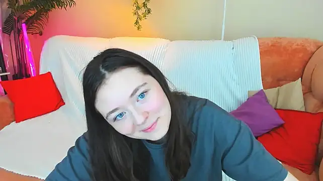 AlluringLookk webcam