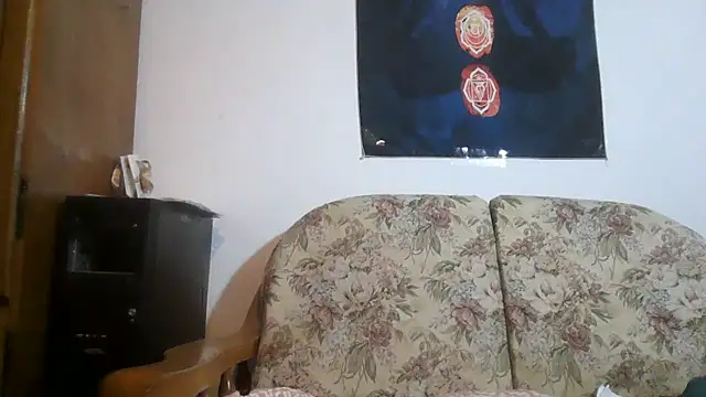 ExquisiteMature webcam