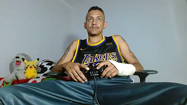 skinny23cm webcam