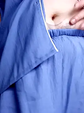irinamaux live cam on StripChat
