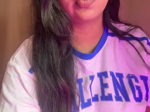 Its_cherry_magic webcam