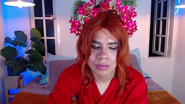 emma_cut3_ webcam