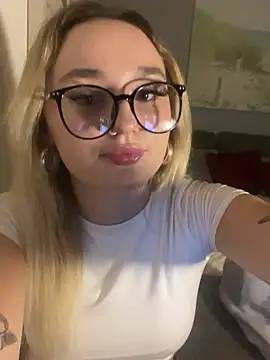 SexyyEmilyy webcam