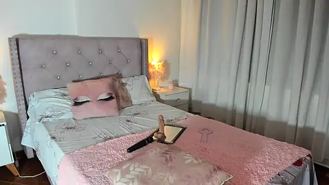 destinysweet21 live cam on StripChat
