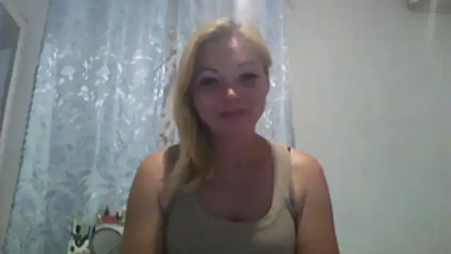 Lola_115 webcam