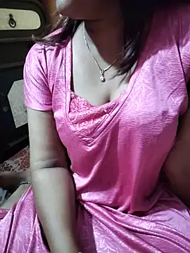 Rashmi-cute live cam on StripChat
